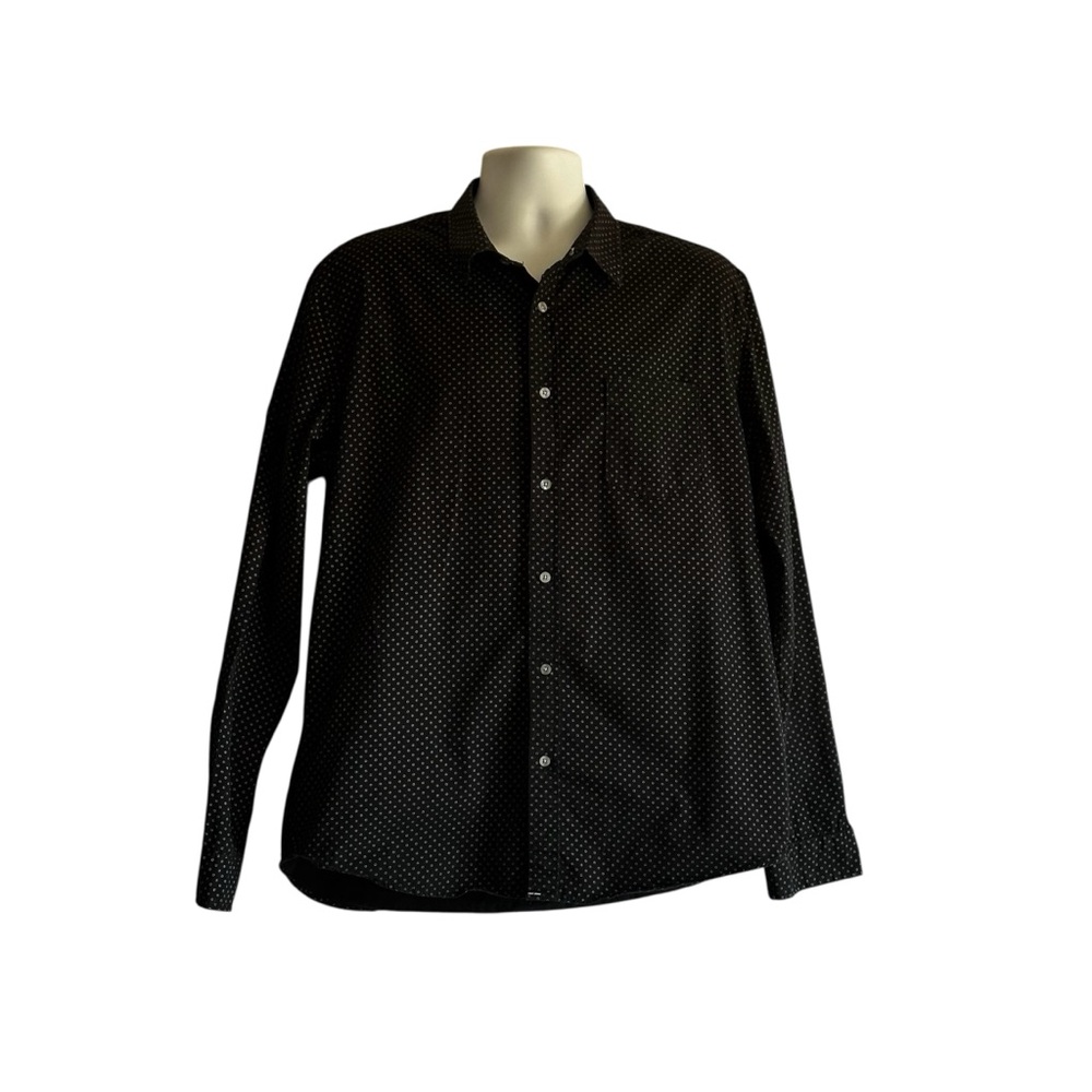 Aeropostale Men's Black and White Patterned Shirt, Classic Fit, Sleek